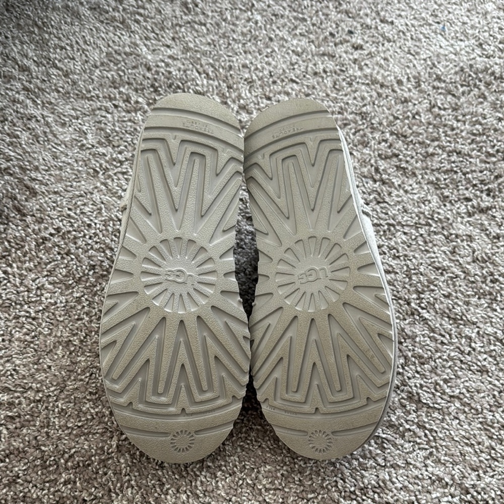 Ugg Ultra Mini - image 3